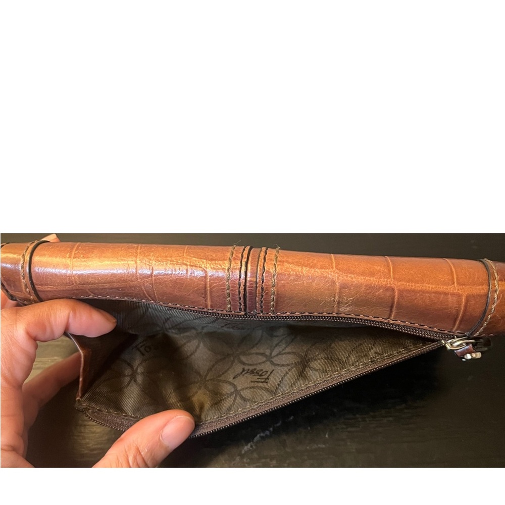Fossil Vintage Brown Crocodile Embossed Wallet - Picture 4 of 12